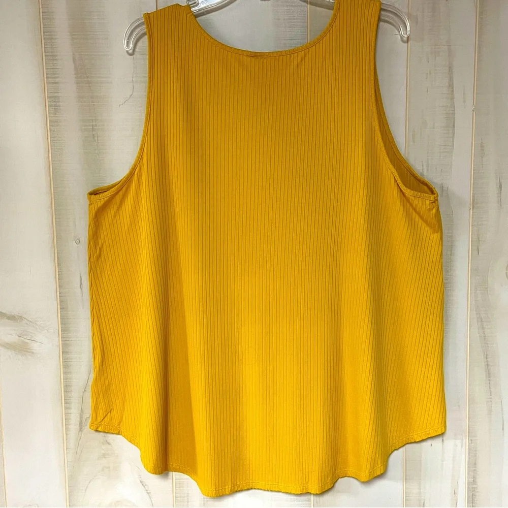 Old Navy Luxe Gold Yellow Ribbed Tank Top Sz XXL - Picture 2 of 5
